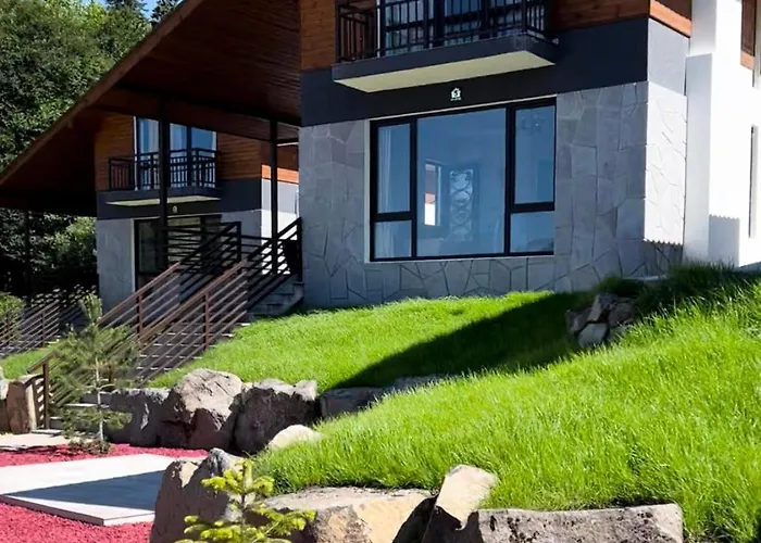Mountain View Luxury Villa